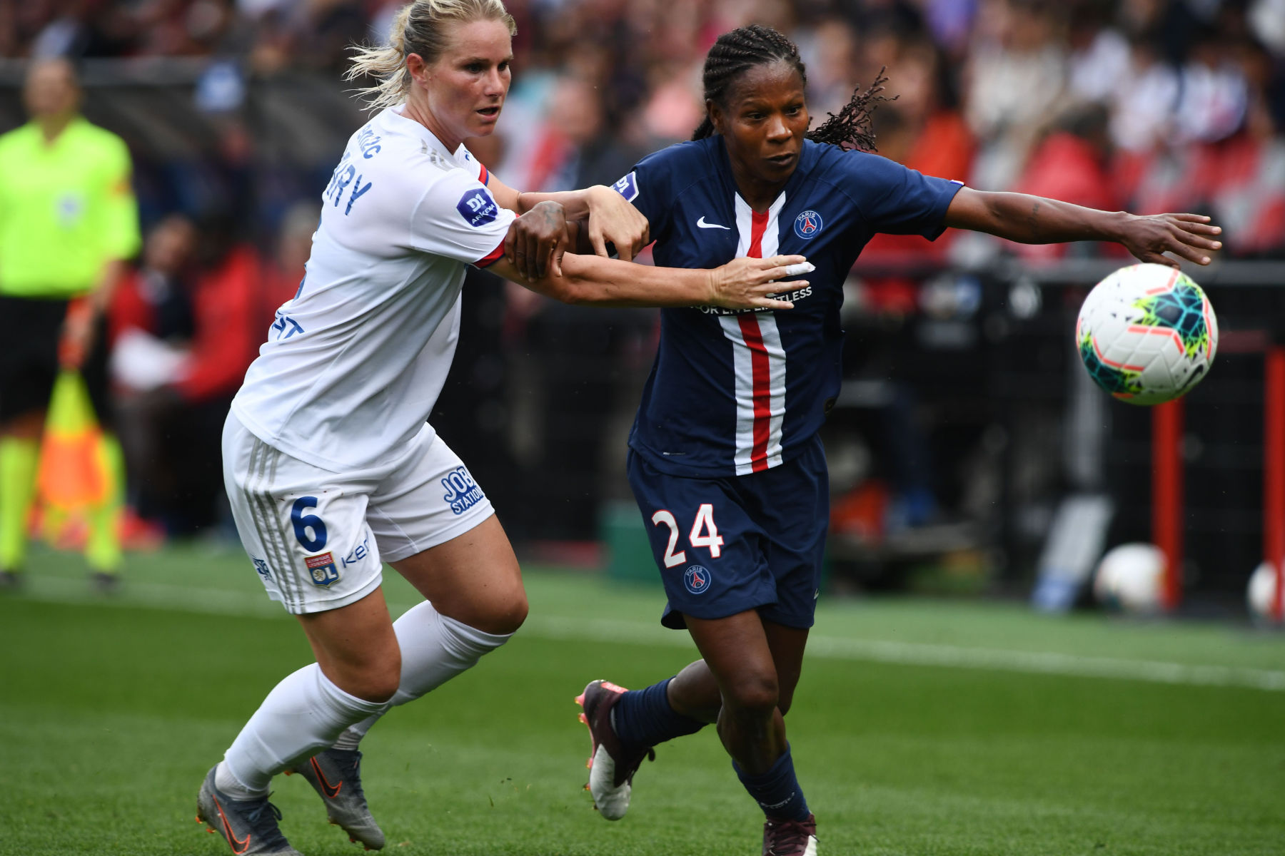 Thông tin về Champions League nữ: Lyon vs Paris Saint-Germain