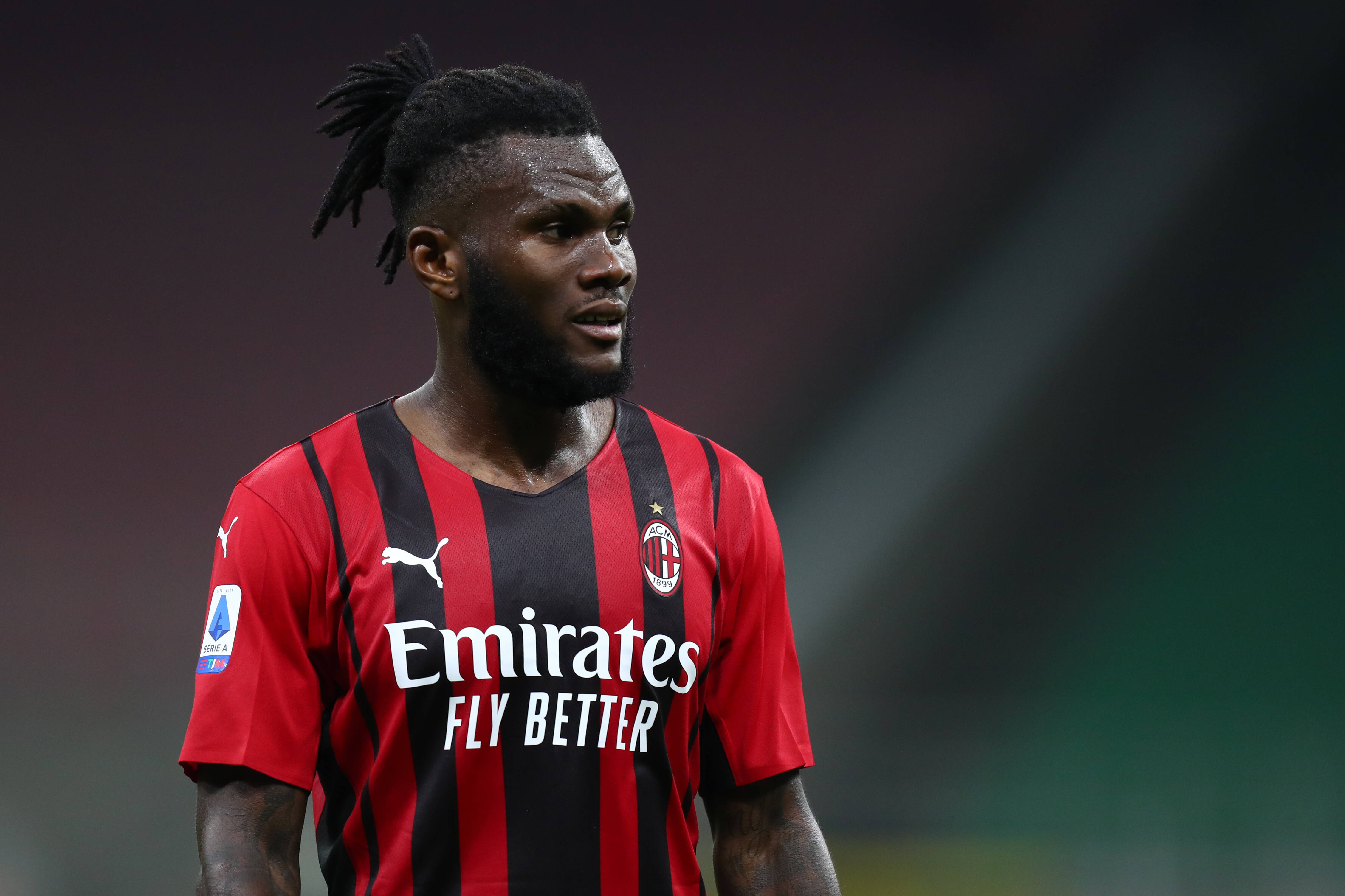 Report: Liverpool & PSG Monitor Contract Talks Between Kessié and Milan